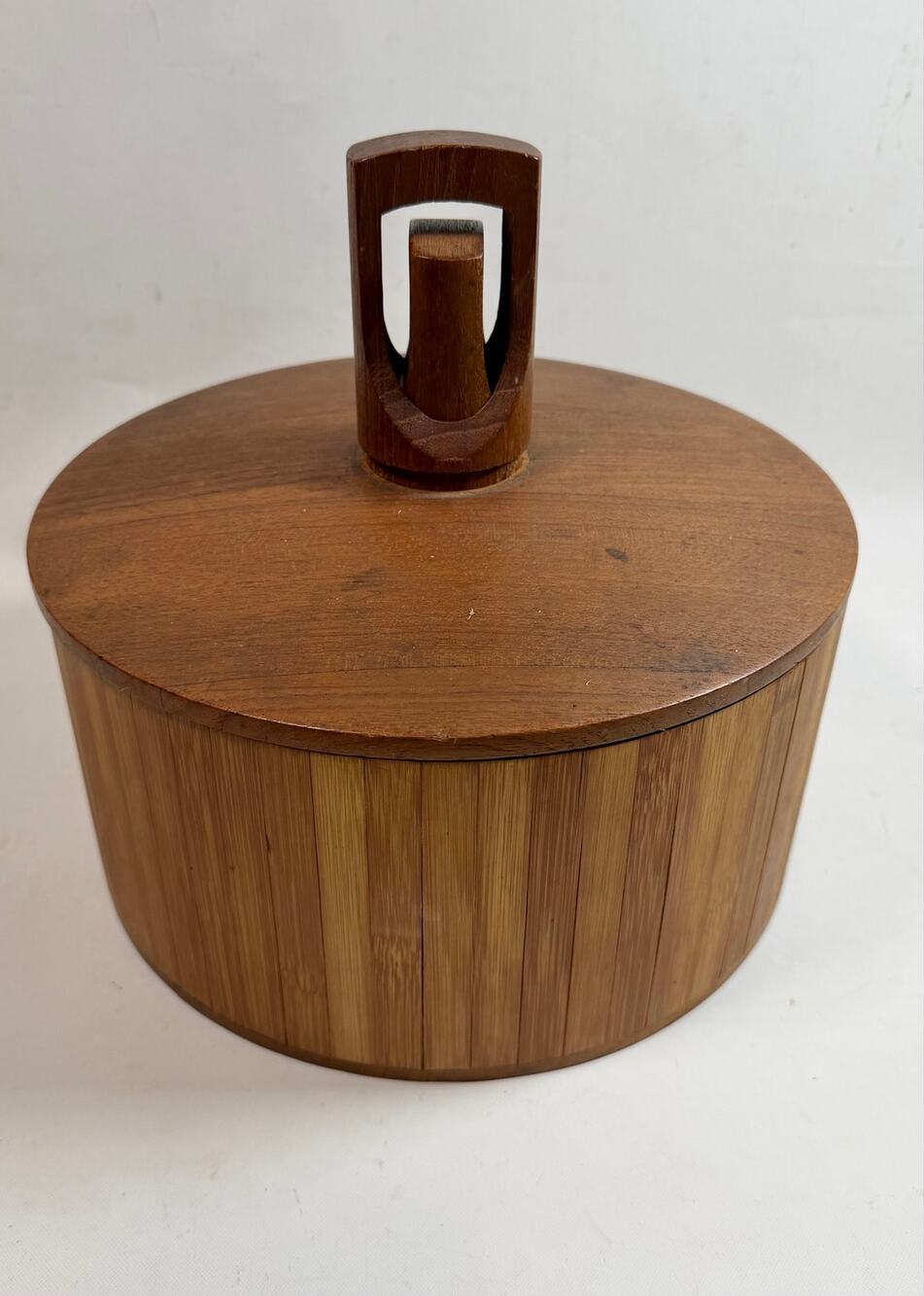 Jens Quistgaard Dansk Modern Bamboo and Teak Ice Bucket, 1960, Denmark